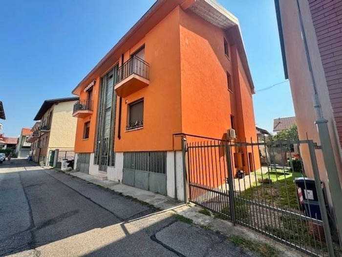 Appartamento trilocale in vendita in Via I Maggio, Borgaretto, Beinasco