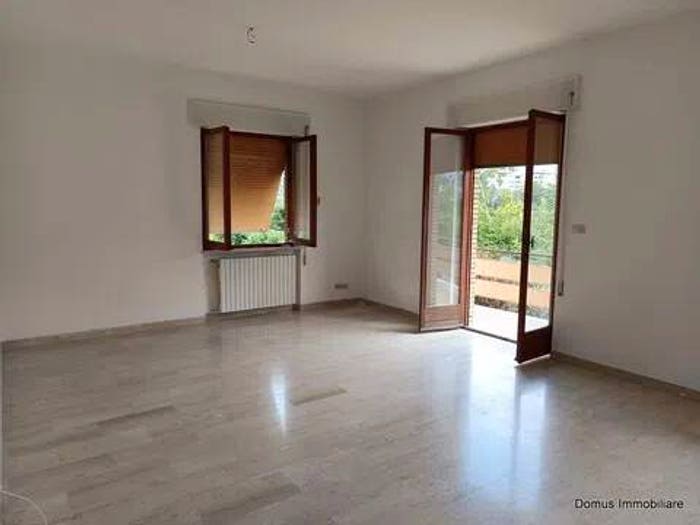 Appartamento con 5 locali in vendita in Via Delle Zeppelle, Ascoli Piceno