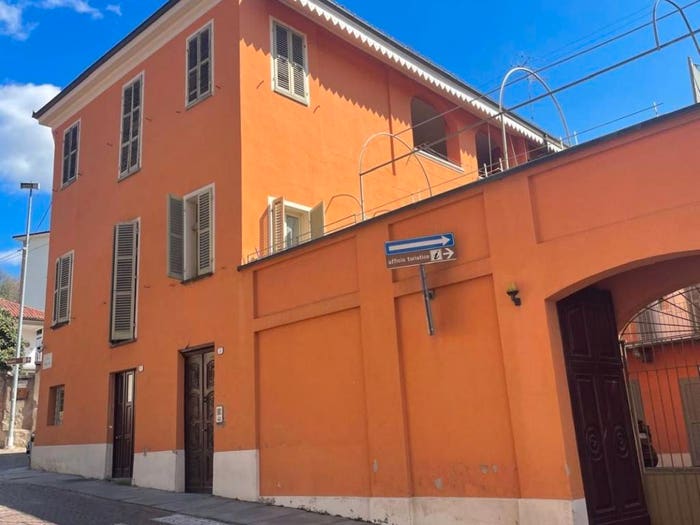 Appartamento trilocale in vendita in Via Barbacana, Centro, Bra