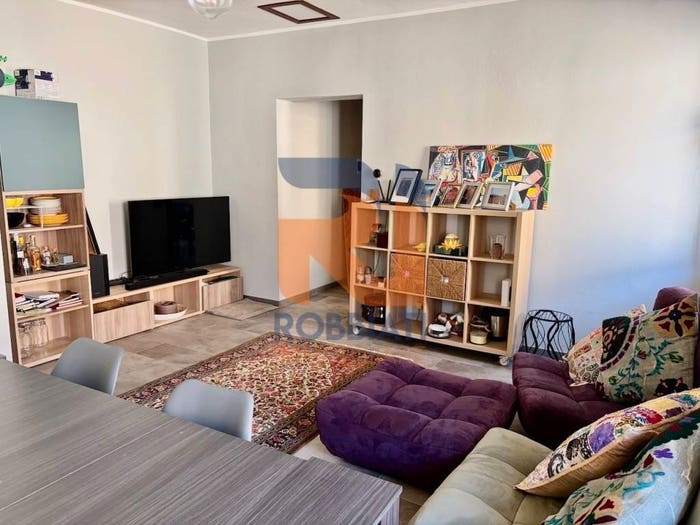 Appartamento trilocale in vendita in ROMA, Centro, Sommo