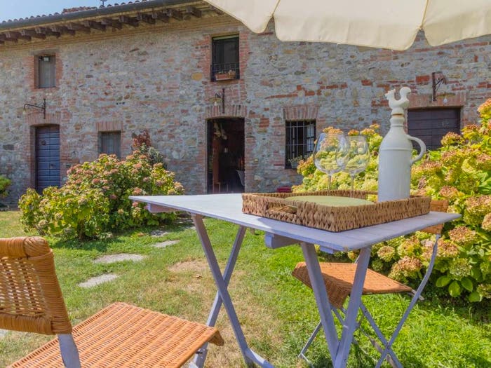 Casa bilocale in vendita in Agazzano