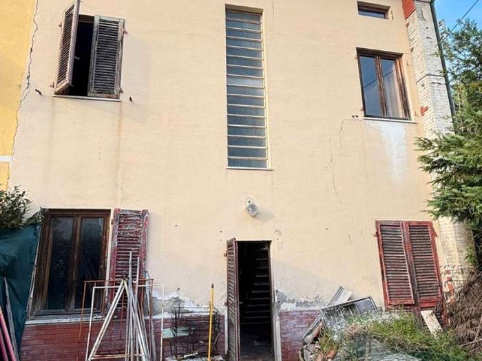 Casa quadrilocale in vendita in Via della Chiesa XIII, Tempagnano Picciorana, Lucca
