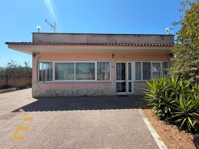Casa con 5 locali in vendita in Via delle Gerbere, Spadellata Cinque Miglia, Anzio