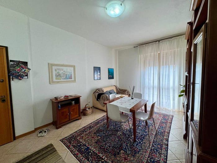 Appartamento con 6 locali in vendita in Via Don Giovanni Minzoni, Centro, Montale