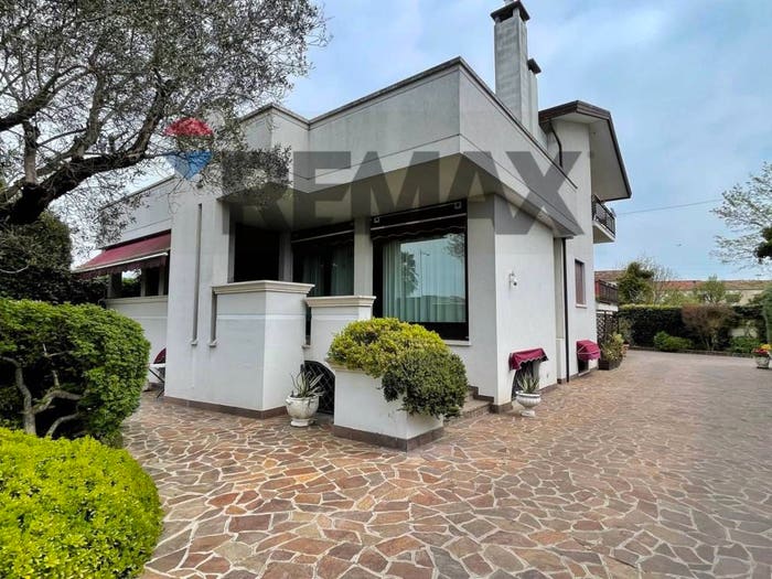 Casa con 6 locali in vendita in Centro, Pontelongo
