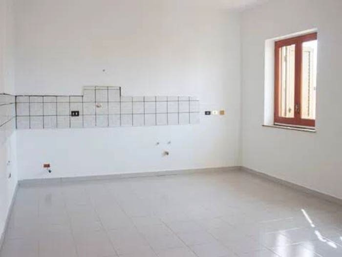 Appartamento trilocale in vendita in Via San Giuseppe No Number, Rocca Di Capri Leone, Capri Leone