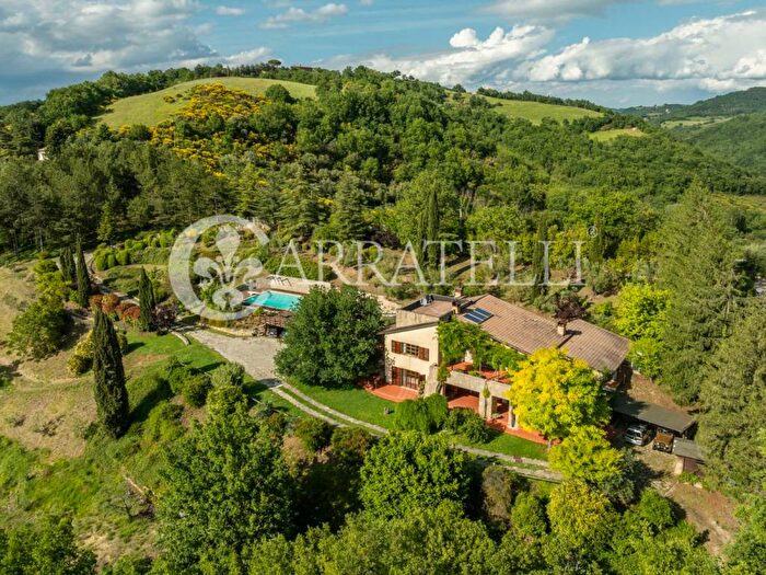Casa con 6 locali in vendita in Viale maggio, Centro, Montone