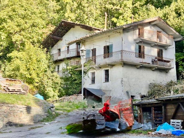 Casa con 6 locali in vendita in Frazione ChezNorat, Centro, Allein