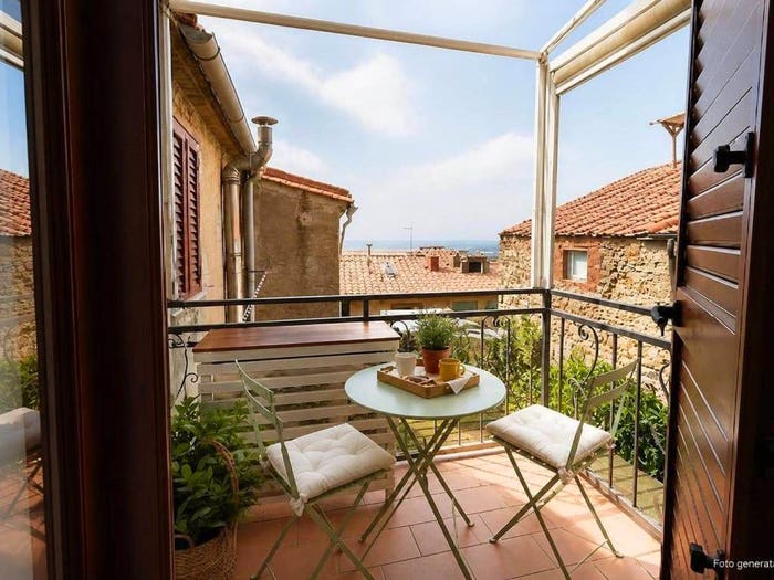 Appartamento trilocale in vendita in Centro, Campiglia Marittima