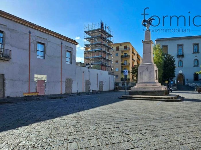 Casa con 6 locali in vendita in Piazza Cesare Battisti, Centro, Caivano