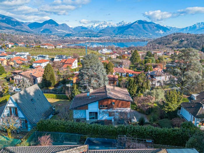 Casa con 5 locali in vendita in Via dei Faggi Rossi, Centro, Anzano del Parco