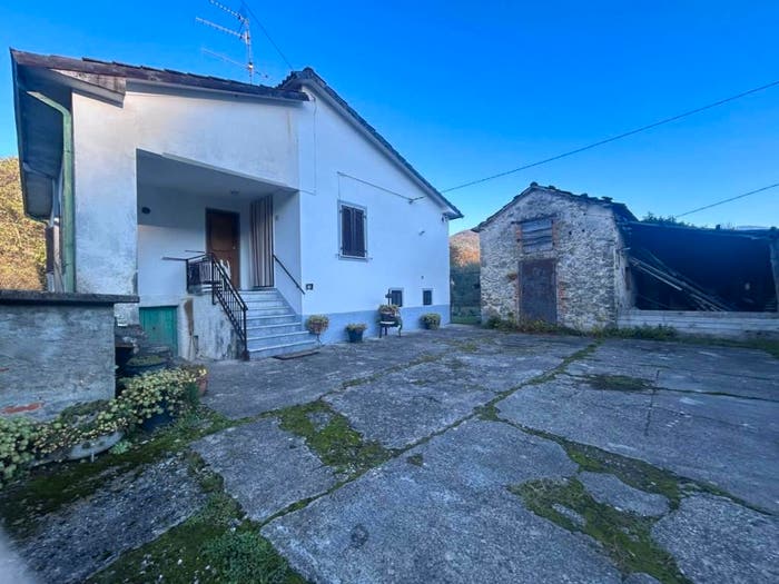 Casa trilocale in vendita in Via Magliola, Licciana Nardi