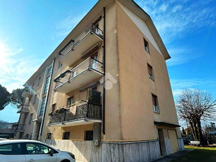 Appartamento trilocale in vendita in Via Nazionale, Colico Piano, Colico