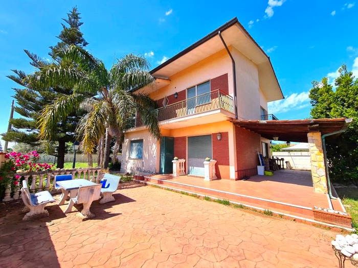Casa con 6 locali in vendita in Via Colle San Magno, Cioccati Zucchetti, Nettuno