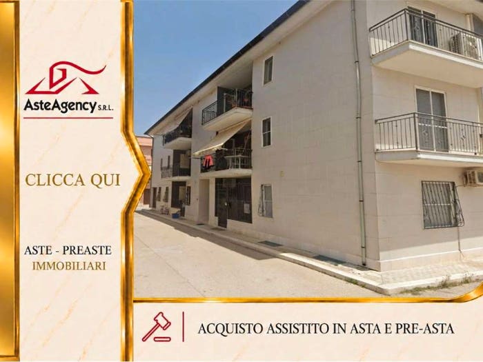Appartamento quadrilocale in vendita in Via milano, Centro, Lesina