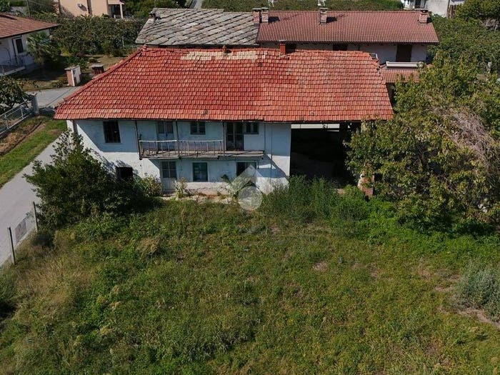 Casa con 6 locali in vendita in Via Chiappere, Barge