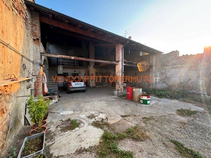 Casa con 6 locali in vendita in Via Torre Passere, Palosco