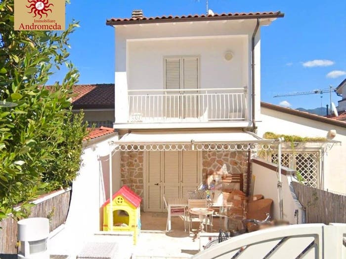 Casa con 5 locali in vendita in Via Pietro Mascagni, Centro, Forte dei Marmi