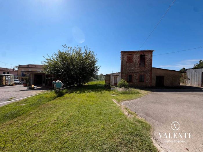 Casa quadrilocale in vendita in Corte Seri, Marginone, Altopascio