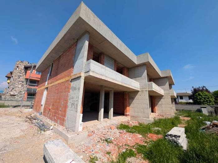 Casa quadrilocale in vendita in Via Milano, Grezzago
