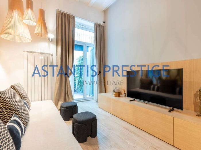 Appartamento trilocale in vendita in Via Milazzo, Moscova, Milano