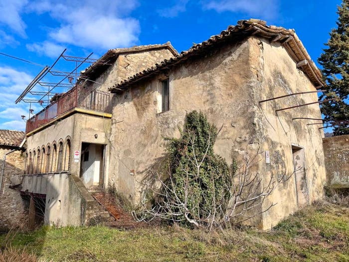 Casa con 6 locali in vendita in Santa Margherita Campagna, Porziano Pian della Pieve San Presto, Assisi