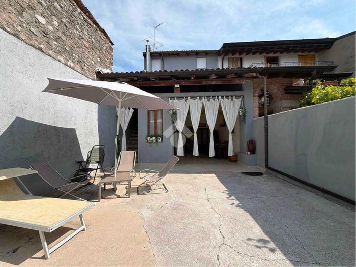 Appartamento quadrilocale in vendita in Via giuseppe mazzini, Centro, Calcinato