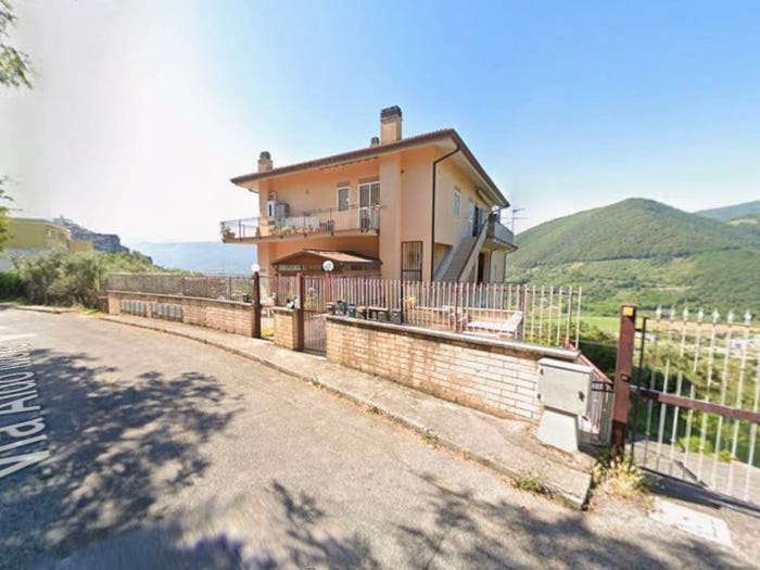 Appartamento trilocale in vendita in Via Aldo Moro, Gavignano
