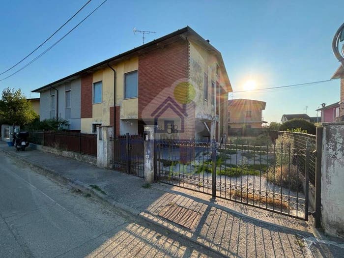 Casa con 6 locali in vendita in via roma, Ca' D'Andrea, Torre de' Picenardi