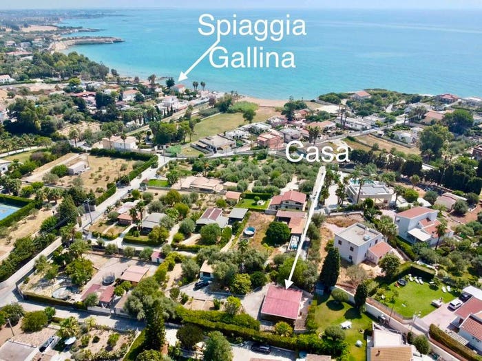 Casa trilocale in vendita in Via dei Nuri, Gallina, Avola