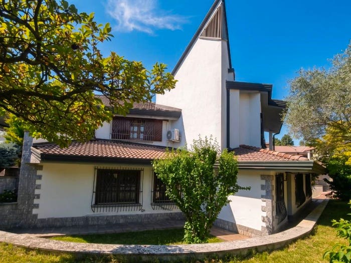 Casa con 6 locali in vendita in Via Carlo Marzagalli, San Fereolo Albarola Faustina, Lodi