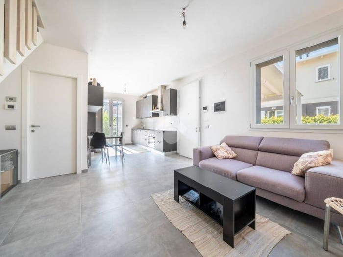 Appartamento trilocale in vendita in Via Solarolo, Lido di Savio Lido di Classe, Ravenna