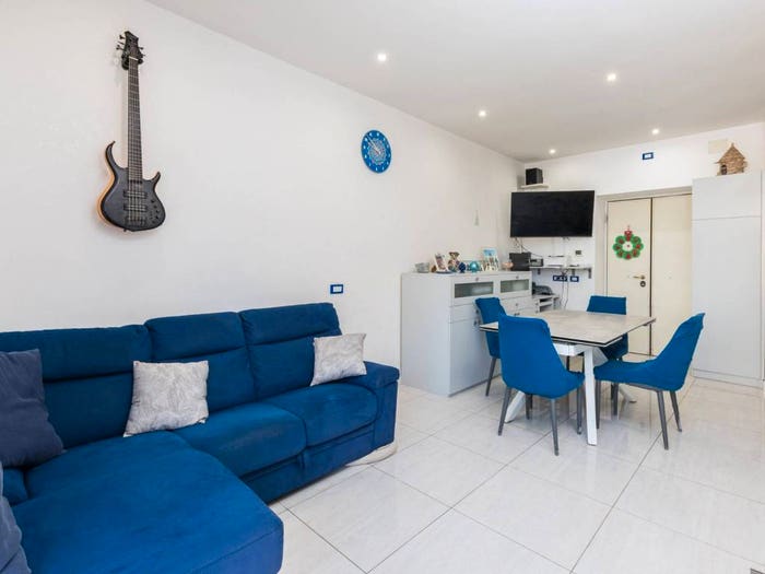 Appartamento trilocale in vendita in Viale Paolo Orlando, Ostia Levante, Roma