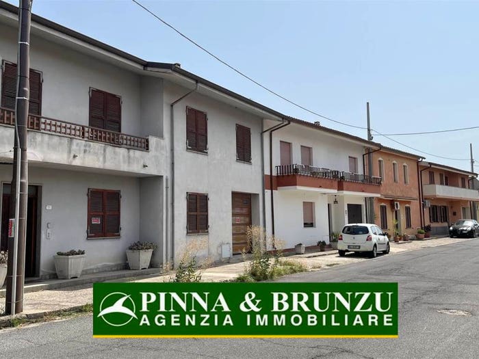 Appartamento con 6 locali in vendita in VIA ROMA, Centro, Abbasanta