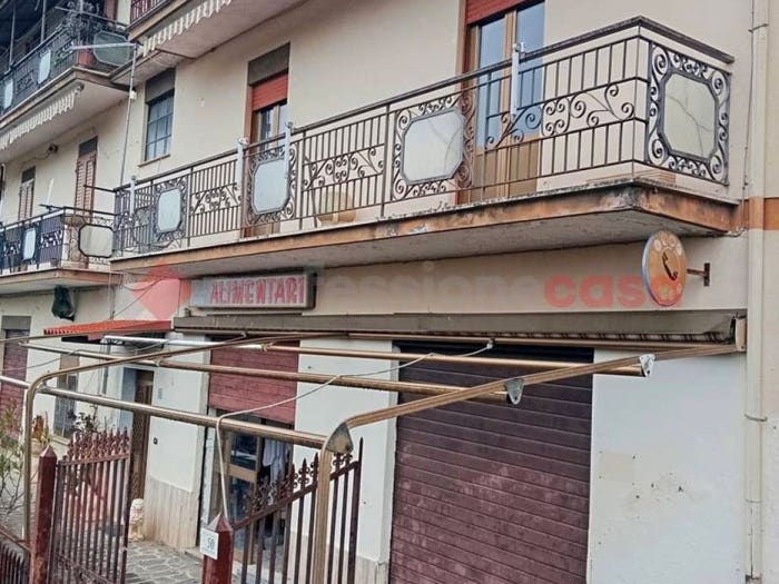 Appartamento quadrilocale in vendita in Località le Selve snc, Cervara di Roma