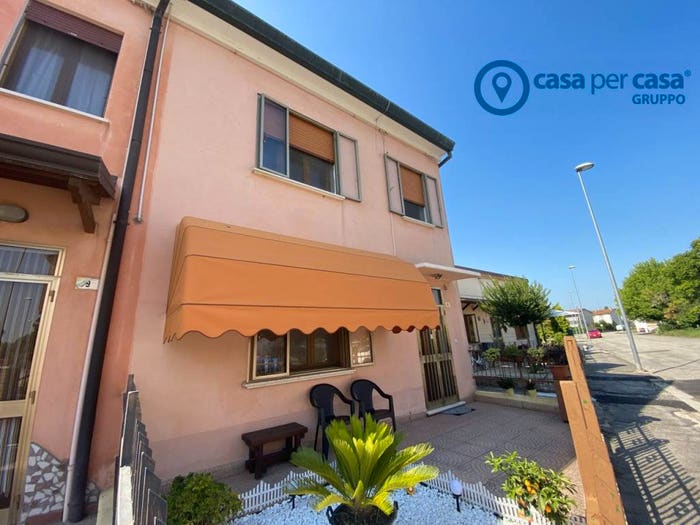 Casa trilocale in vendita in Papozze Via Morandi, Braglia, Papozze