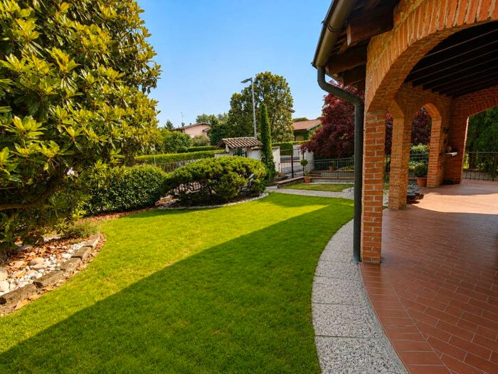 Casa quadrilocale in vendita in Via del Granchio, Centro, Cassina de' Pecchi