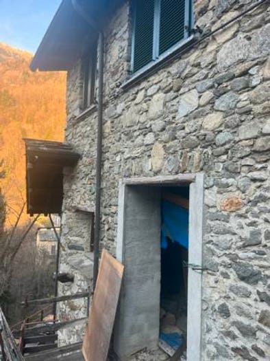 Appartamento quadrilocale in vendita in Via Maroggia, Monastero, Berbenno di Valtellina