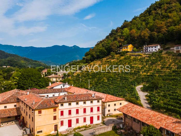 Casa con 5 locali in vendita in Via Roma, Centro, Pieve di Soligo