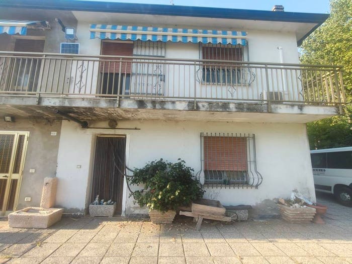 Casa con 6 locali in vendita in Via Po di Goro, Ariano nel Polesine