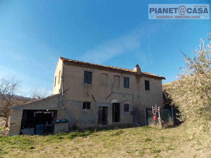 Casa con 6 locali in vendita in Contrada Palazzi valle S Martino, Appignano del Tronto