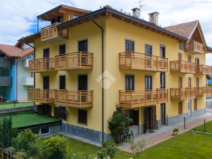 Appartamento quadrilocale in vendita in Via Trento, Centro, Fai della Paganella