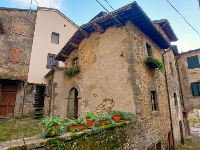 Casa con 6 locali in vendita in Centro, Bagni di Lucca