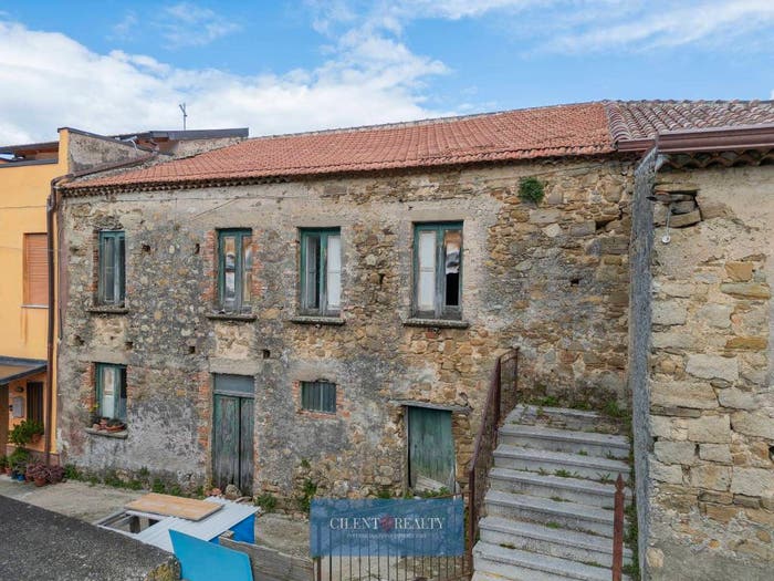 Casa con 6 locali in vendita in Borgo Critera, Centro, Perdifumo