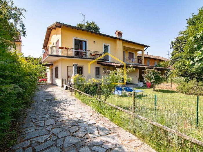 Casa trilocale in vendita in Via Giuseppe Verdi, Pasturago, Vernate