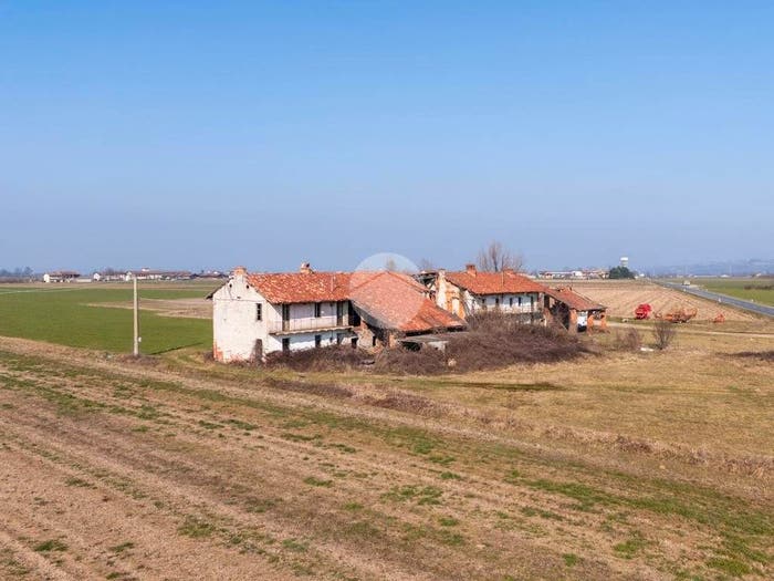 Casa trilocale in vendita in FRAZIONE SAN GIOVANNI, Cherasco