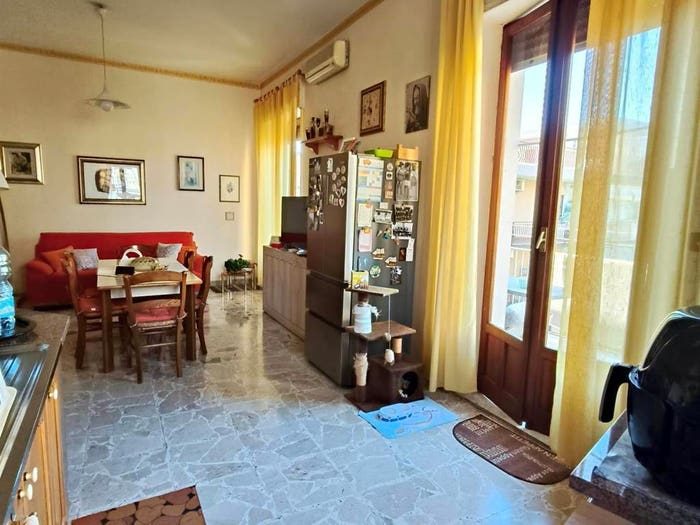 Appartamento quadrilocale in vendita in Via Salvatore Vigo, San Giovanni Tupparello, Acireale