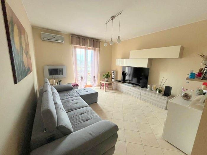 Appartamento con 5 locali in vendita in Via Antonio Gramsci, Centro, Paciano
