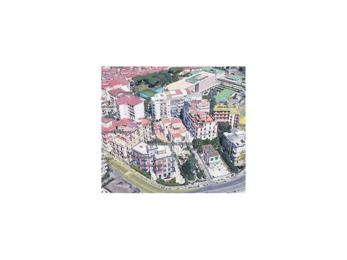 Appartamento con 5 locali in vendita in Via Alessandro Manzoni Napoli NA Italia, Vomero, Napoli