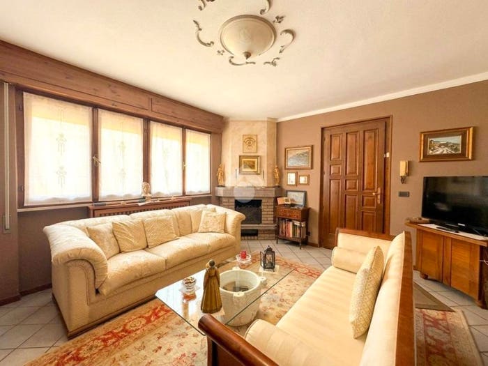 Casa trilocale in vendita in Via Giulio Bevilacqua, Centro, Concesio